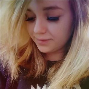 Meet your Posher, Gabriella